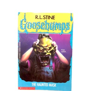 Goosebumps Book #11 ~ The Haunted Mask ~ by R.L. Stine ~  1993 Vintage Book
