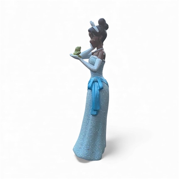 tiana in her blue dress Disney Princess and Frog ~ Princess Mini/slim Vintage Toy Color:Dark grey The vinyl used for Black and white maxi dress Tulle & Chiffon Scoop