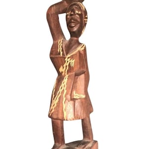 Femmes africaines portant un panier sur la tête, statue vintage en bois sculpté à la main