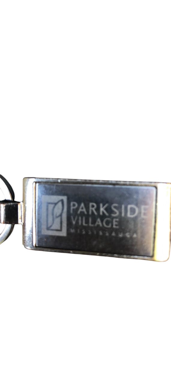 Vintage Chrome PARKSIDE VILLAGE Mississauga Keychain - Gem