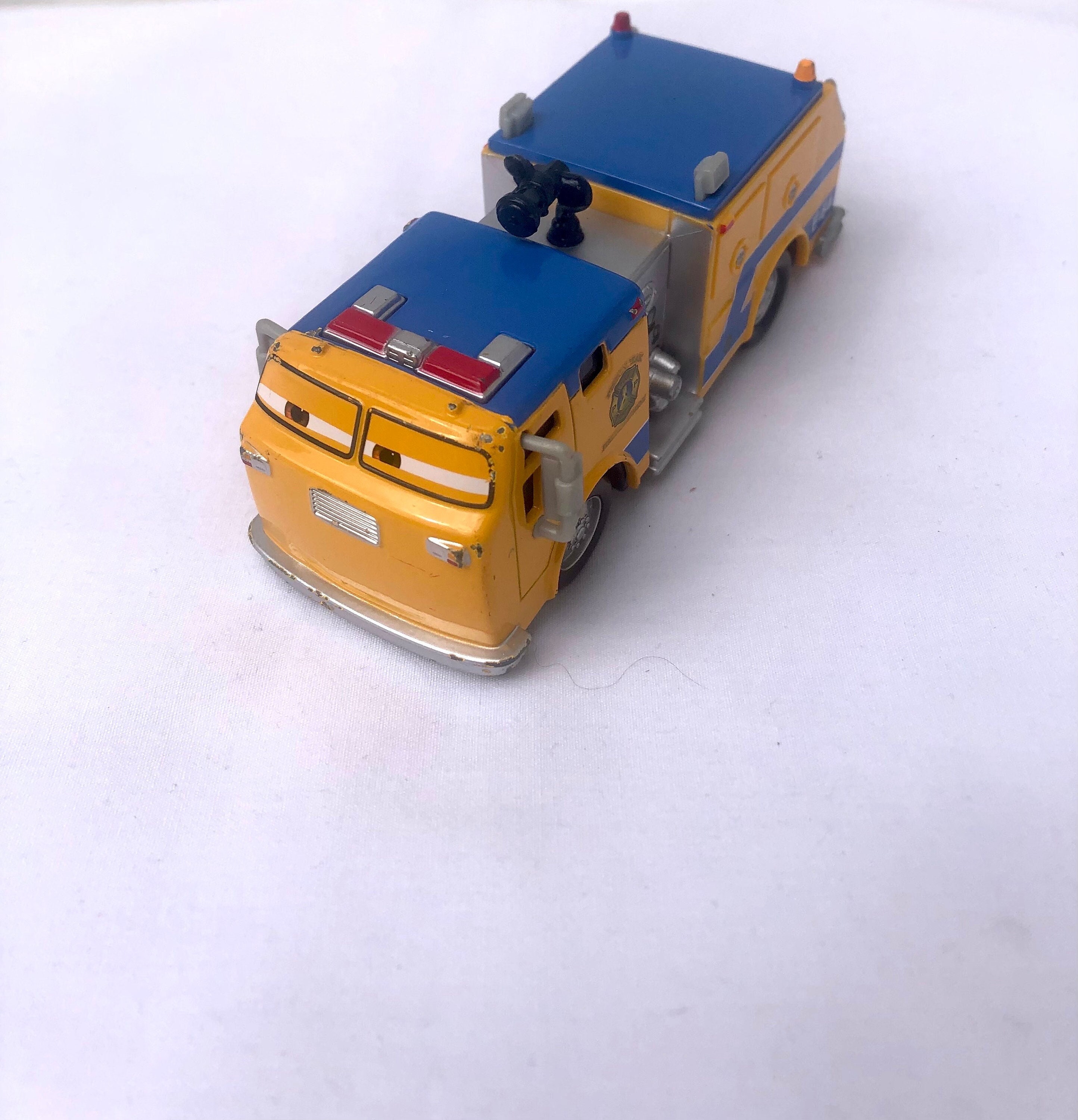 Disney Pixar PLANES Pulaski Piston Peak Yellow Fire Truck