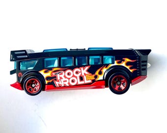 Hot Wheels DieCast Rrroadster – HW Celebration Racers, International Women's Day 2024 Edition - View #6
