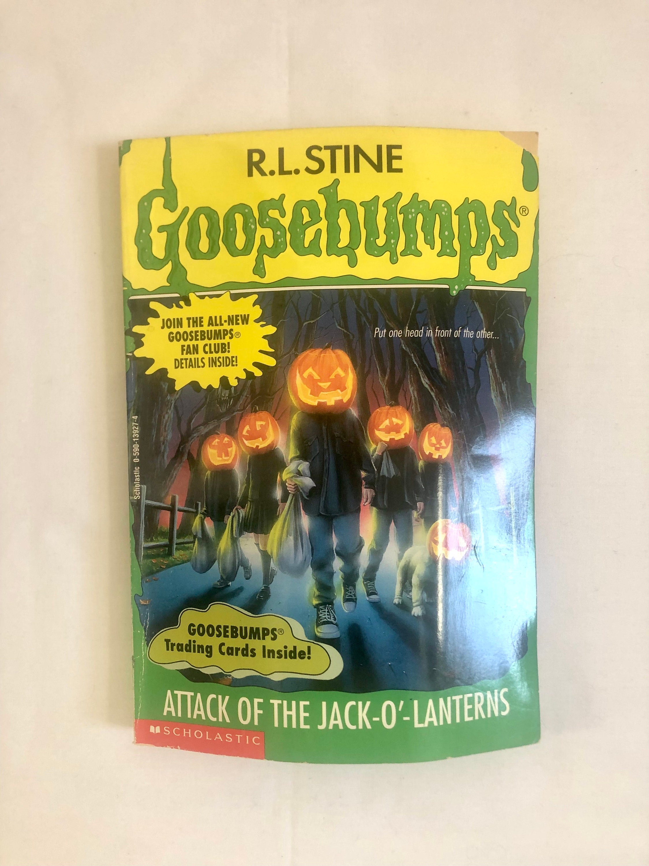 Goosebumps #48 ~ Attack of the Jack-o-lanterns ~ by R.L. Stine 1st