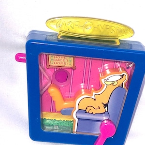 Vintage Garf-O-Vision Kick The Ball In Mouth Garfield Wendy’s Promotional Toy 3&quot;