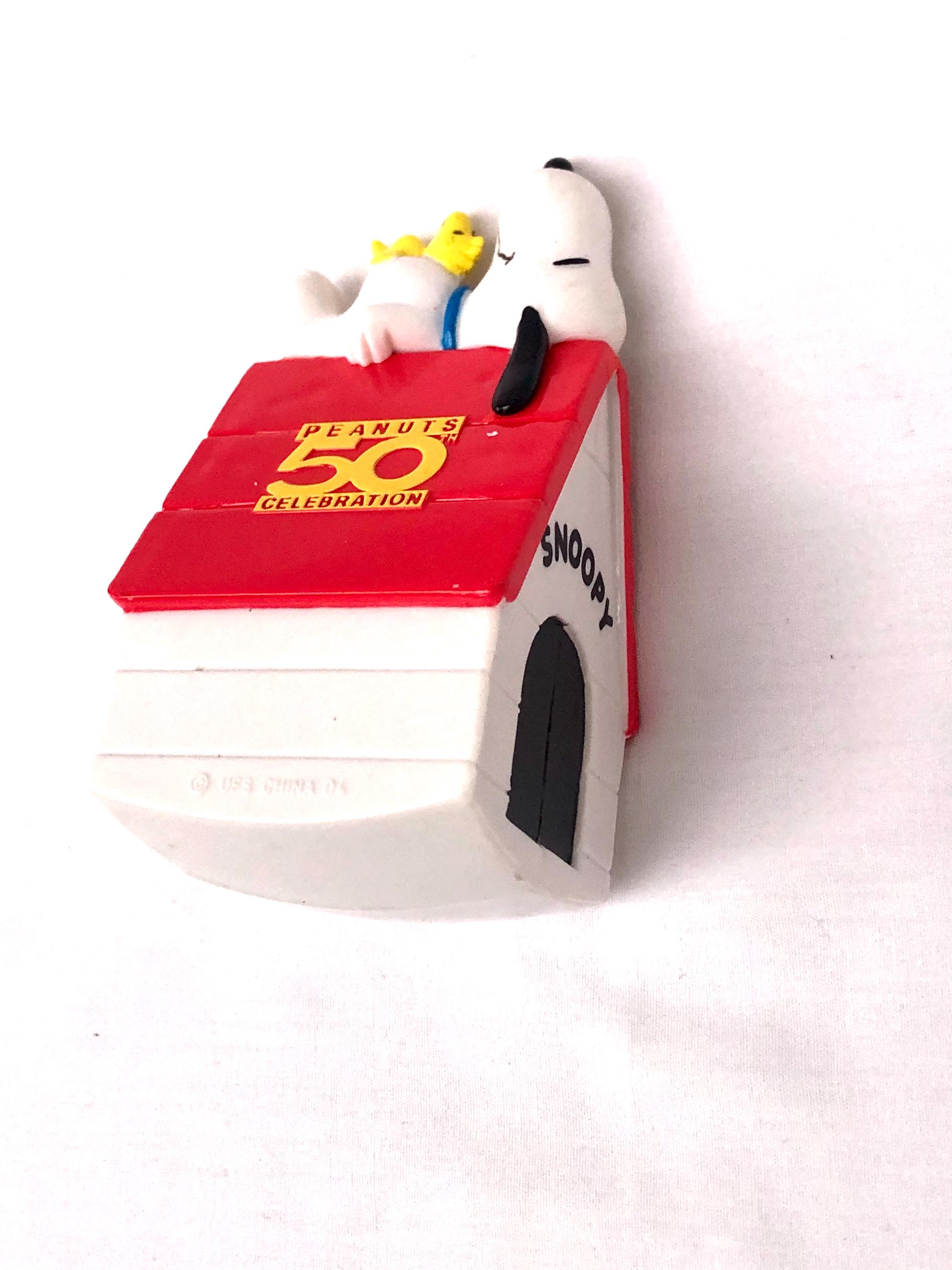 SNOOPY Wendy's Kids Meal ~ Peanuts 50th Anniversary Collector
