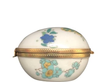 Vintage Porcelain Egg Shaped Flower Trinket Box, Oval Pillbox, Made in Japan