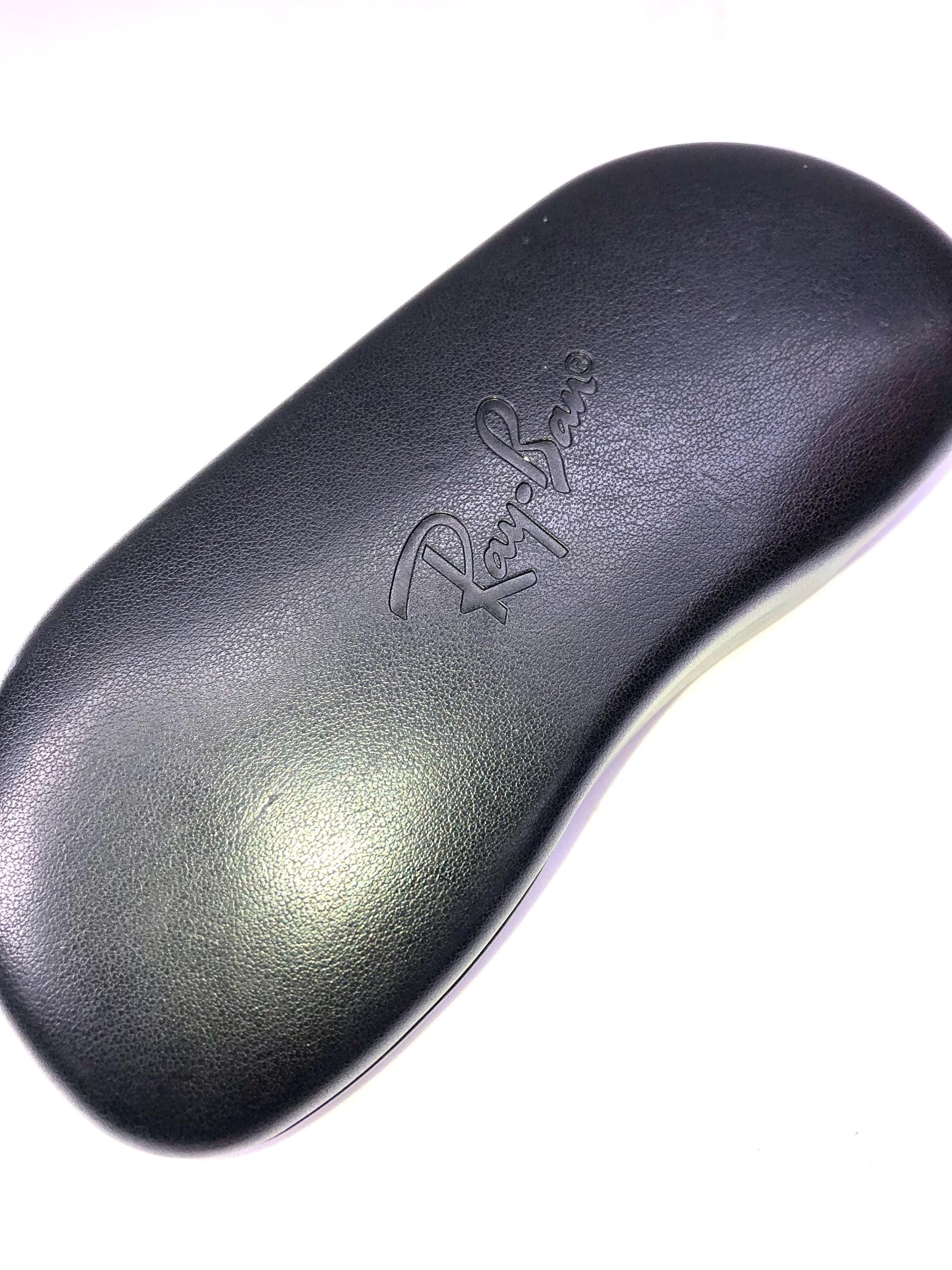 Ray-Ban Classic Black Hardshell Eyewear Case Lined Ray-Ban Glasses Case Large Black, Leather, Unisex  main image 4