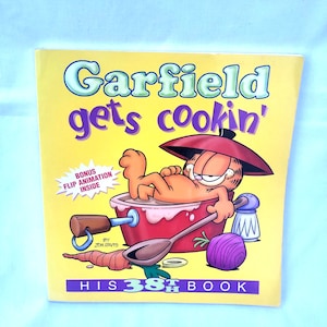Garfield Gets Cookin His 38th Book Paperback By Davis Jim
