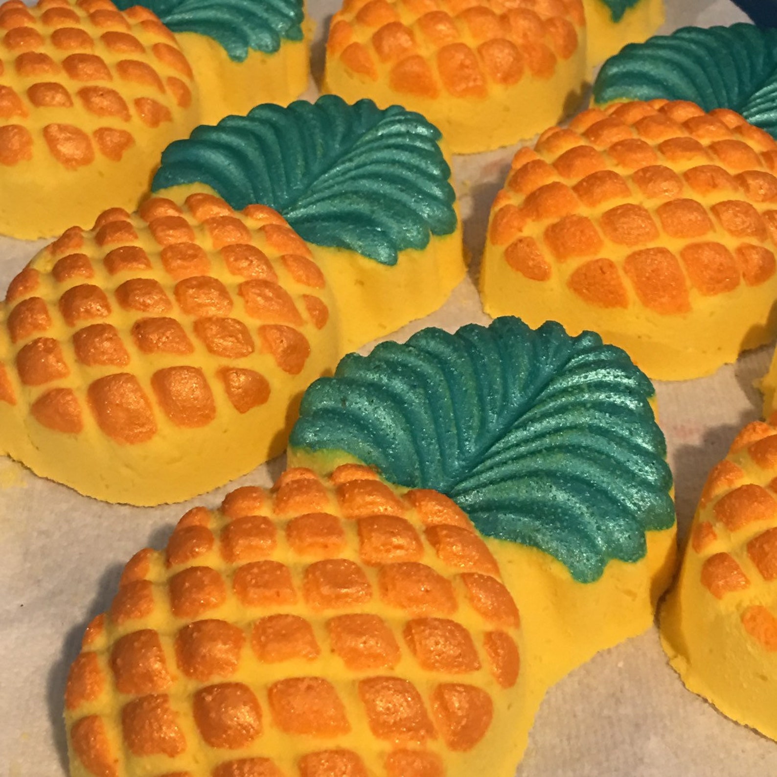 Pineapple Bath Bomb Pineapple Bath Bomb Foaming Bath Etsy
