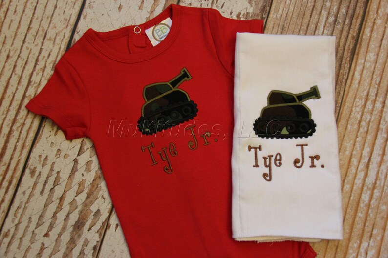 Boy Tank Applique BodysuitBurp Cloth Set