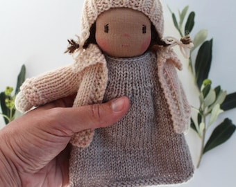 Waldorf inspired little knitted doll 20 cm - Nina - Wispeltuin knitted dolls