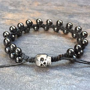 LifeBoho - Hematite Beaded Bracelet with Silver Plated Skull Bead, Adjustable Skull Lava Bead Bracelet, Shamballa skull macrame bracelet