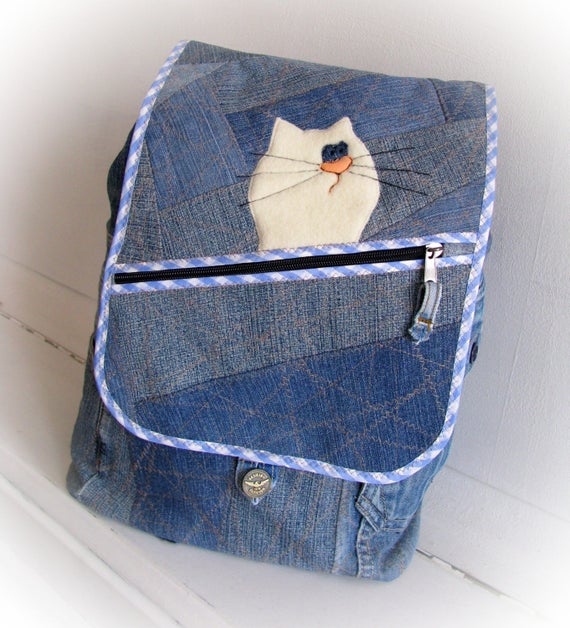 mochila con jeans reciclado