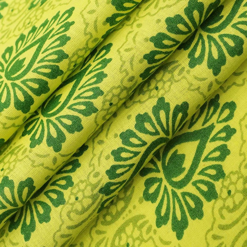 43 Inch Cotton Fabric By The Yard ZBC8047B Yellowish Green Fabric Floral Print Apparel Material Designer Fabric Sewing Fabric