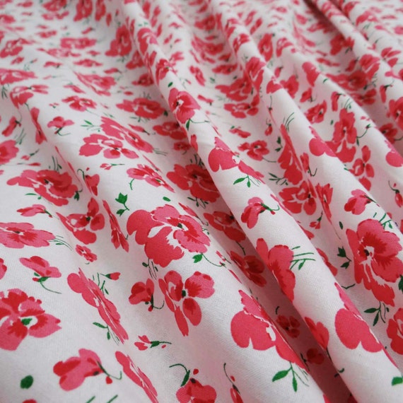 White Cotton Leaf Printed Dressmaking Fabric Sewing Quilting 42” Wide By Metre