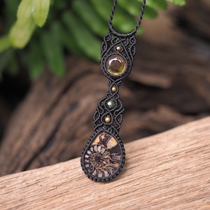 Choker Ammonite Fossil+Citrine Macrame Necklace,Bohemian Macrame Handmade,Brass Beads