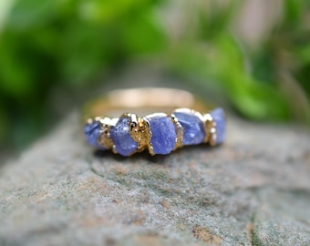 Raw Tanzanite Ring//Stacking Birthstone Ring, December Birthstone Ring in 999 Fine Silver