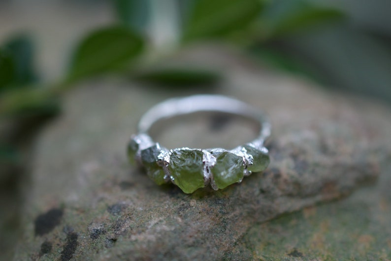 Raw Peridot Ring//Stacking Birthstone Ring, August Birthstone Ring in 999 Fine Silver image 8