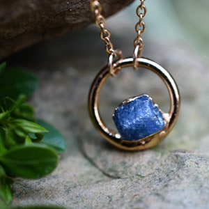 Sapphire Necklace, Birthstone Necklace for September Birthday, Circle Pendant, Dainty Necklace, Raw Stone Jewelry, Gold Sapphire Necklace