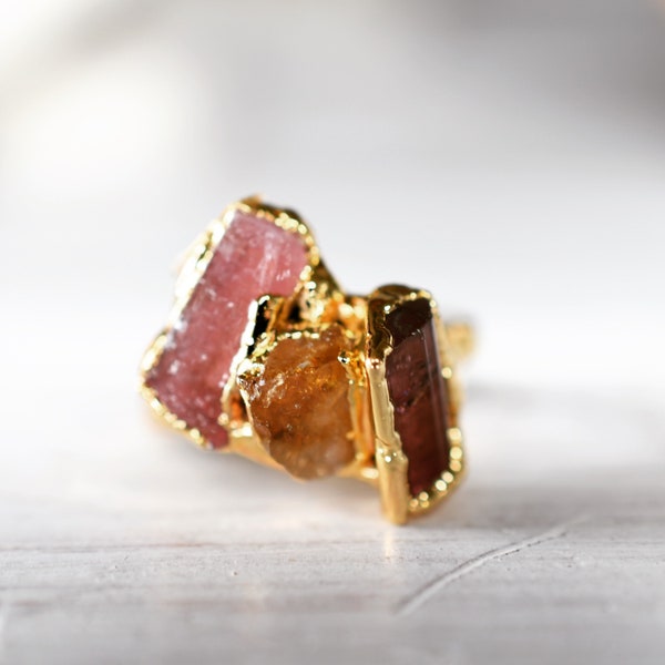 Personalized Birthstone Ring - Customizable Gemstone Jewelry for Meaningful Connections