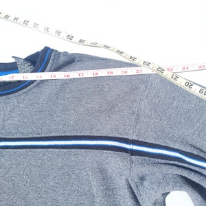 Vtg Y2k Gerippte Langarm-Shirt Gestreifte T-Shirt One Tough Marke OTB Bild 9