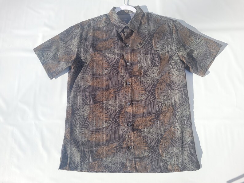 Vintage Van Heusen Tropical Button Shirt image 4