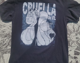 Vtg Cruella De vil 101 Dalmatians tee shirt