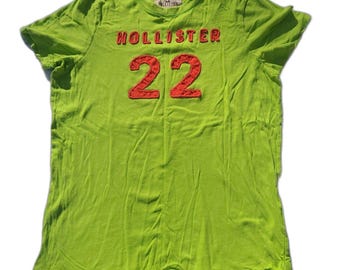 Vtg Y2k Hollister 22 t-shirt Distressed embroidered Spellout Surf