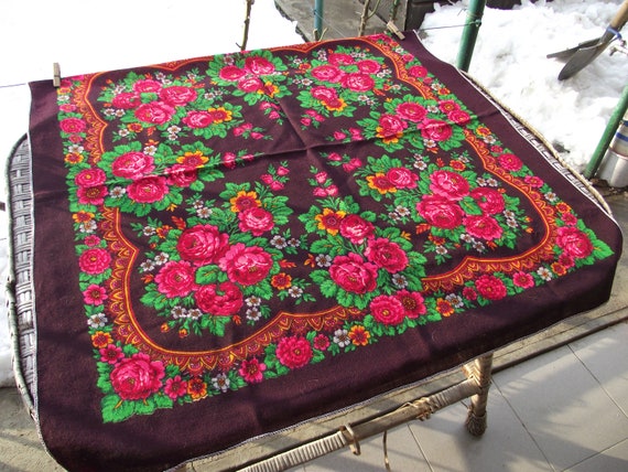 Vintage russian scarf Floral Shawl Ukrainian Roman