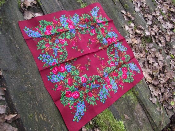 romanian wool shawl Russian scarf Soviet Floral V… - image 2