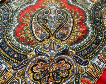 Bellissima sciarpa russa, scialle floreale, sciarpa vintage ucraina rumena, vecchio scialle sovietico, scialle in stile rumeno da donna. Un regalo perfetto per lei.