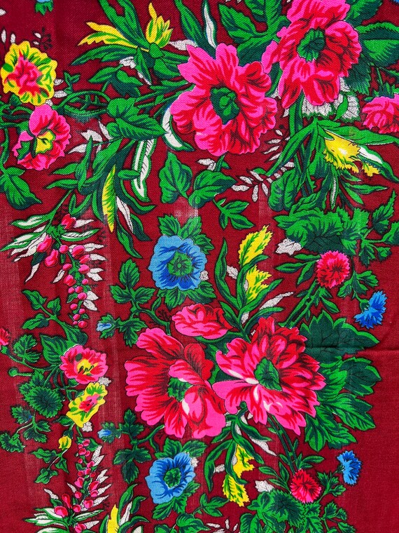 Huge Lovely scarf Soviet Wool Floral russian scar… - image 8