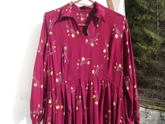 Beautiful vintage floral dress folk Romanian ukrai