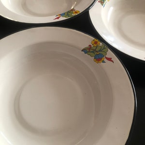 Bol émaillé vintage roumain rustique roumain assiette émaillée Bol émaillé en métal soviétique émaillé décor rustique URSS émaillé assiettes métalliques
