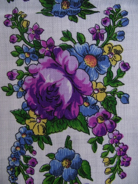 romanian wool shawl Russian scarf Soviet Floral V… - image 4