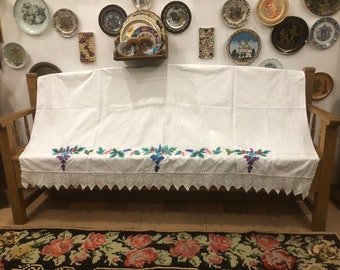 antique Vintage Ukrainian Hand Embroidery white sheet Romanian lace fabric Traditional folk Decorative house Stitch Needlepoint