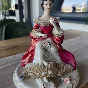 Ukraina Ukraińska figurka porcelanowa Vintage Rumuńska figurka Rumuńska figurka Wystrój wiejskiego domu Wiejski szyk Bisque Porcelana Rzadki pomysł na sztukę Prezent
