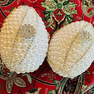 Sofreh aghd pearl eggs decorated with rhinestones (set of two)