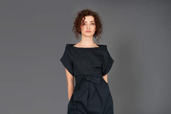 Satin Cotton Cocktail Dress: Elegant Little Black Dress