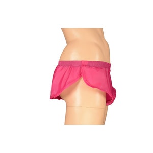 Short de sprint en polyester rose fuchsia pour homme, fabrication australienne, danse, salle de sport, jogging, mardi gras, course musculaire, sprinter, piste de sport, yoga