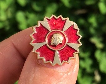 Vintage Lenin Pin Socialist Leader Pin Soviet Communism Pin USSR Round Lenin Pin Badge History communist collectible Soviet pin