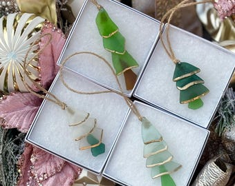 Ozdoba choinkowa z morskiego szkła, turkusowo-zielona, biało-niebieska, ze złotym wykończeniem, z recyklingu