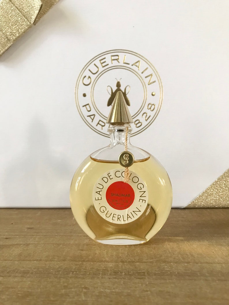 Guerlain Shalimar Eau De Cologne Veritable Round Bottle 1.7 Oz 50 ml Full Bottle & Pouch Vintage 1970s French Parfum Perfume Gift Collectors afbeelding 3