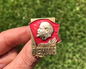 Vintage Russian Socialist Pin Lenin Soviet Socialism Leader Pin USSR Badge Communist Lenin History Collectible Pin Political Enamel Badge