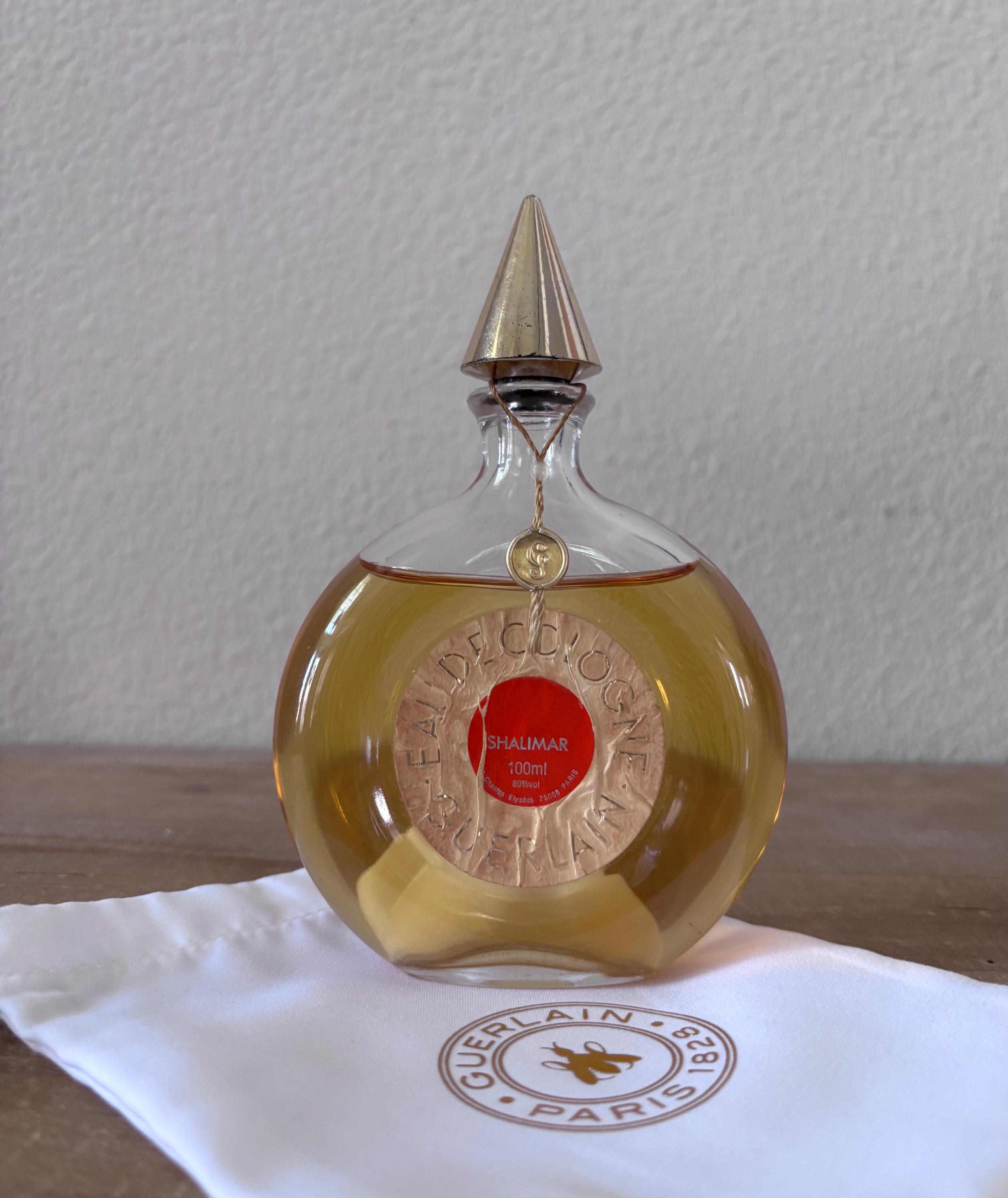 Vintage Guerlain Shalimar Eau De Cologne 3.4 Oz Round Bottle With