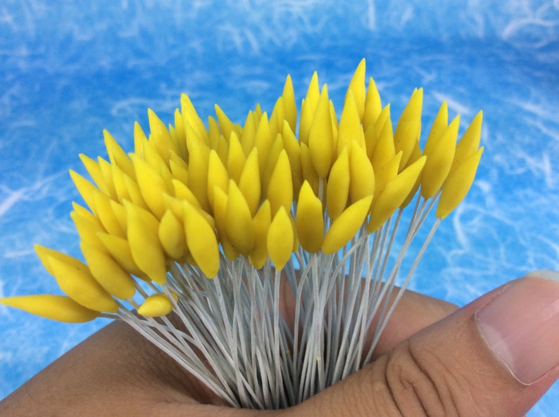 Supply 90 pcs Yellow Pollen Lilly Ellipsoid Flower Floral Scrapbook Craft Supply Wedding Embellishment Card Making Polymer Clay
