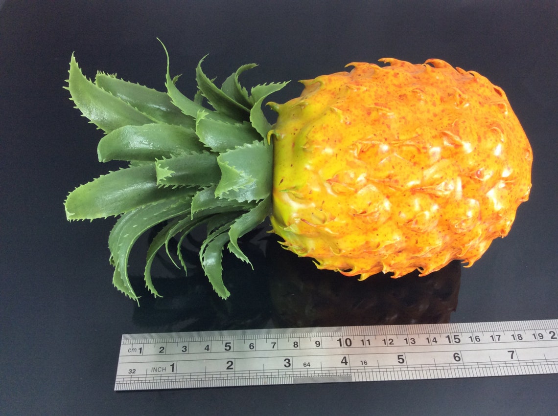 Pineapple Artificial Lifelike Simulation Faux Fake Fruit Home Kitchen Decoration