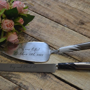 Personalized Black and White Wedding Cake Server Set