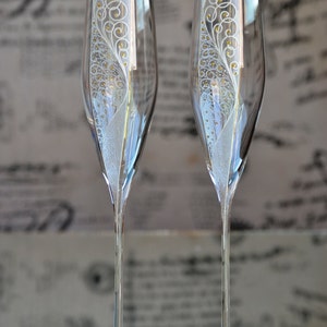 Personalized Gold Accented Champagne Flutes