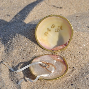 Seashell Ring Holder: Beach Wedding Ring Box with Pearl Tulle image 4